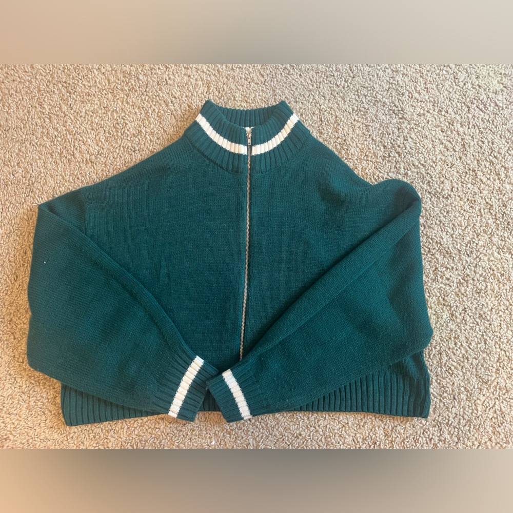 Emerald green cropped zip up sweater